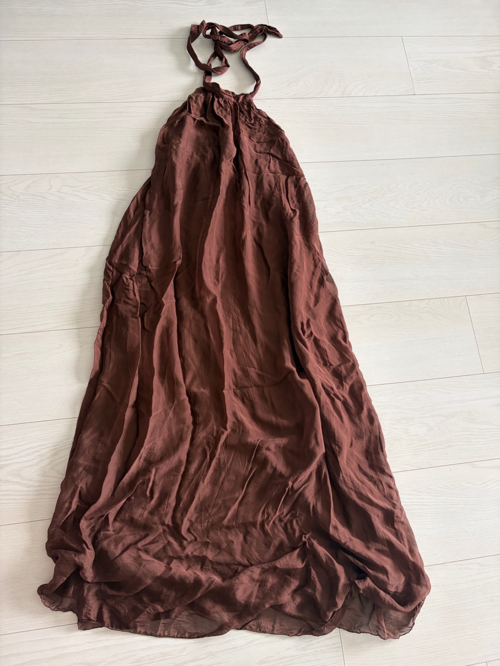 Women’s Flowing Brown Halter Dress